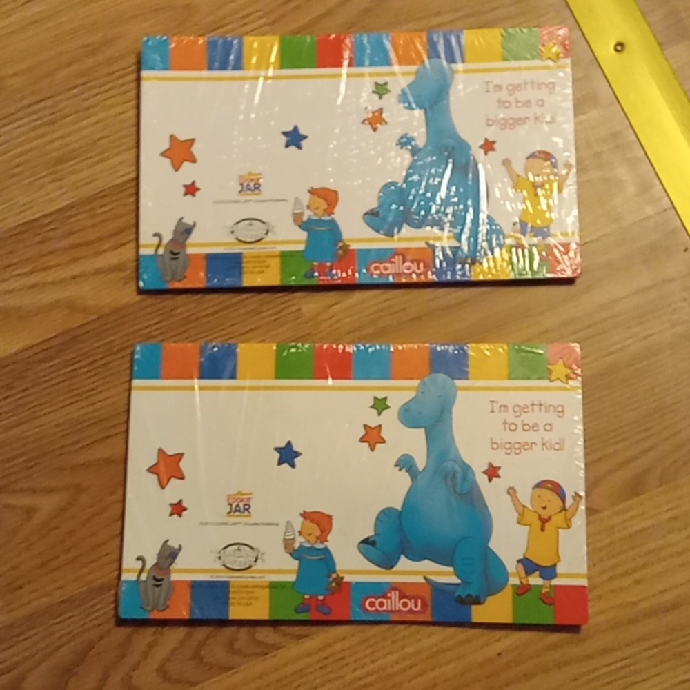 Caillou birthday invitations  20 count